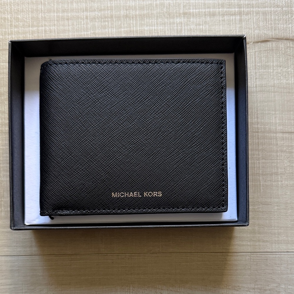 Michael Kors - Men’s Bifold Black Canvas Slim Billfold “Andy” Wallet - Black